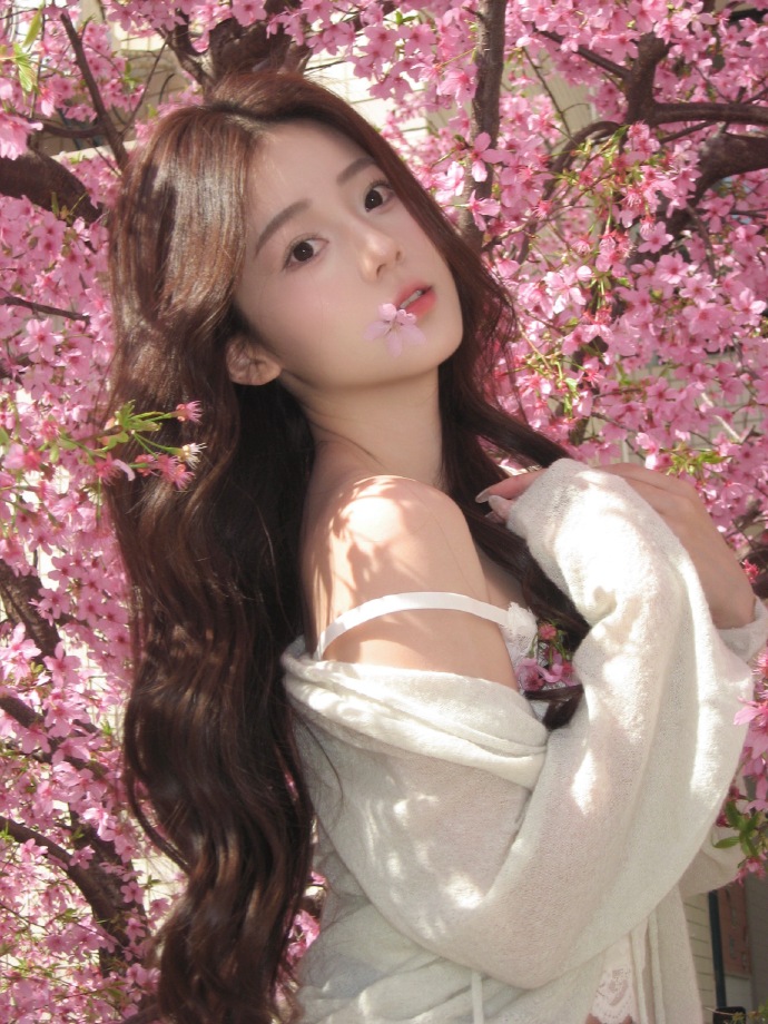 如何配合内链策略？