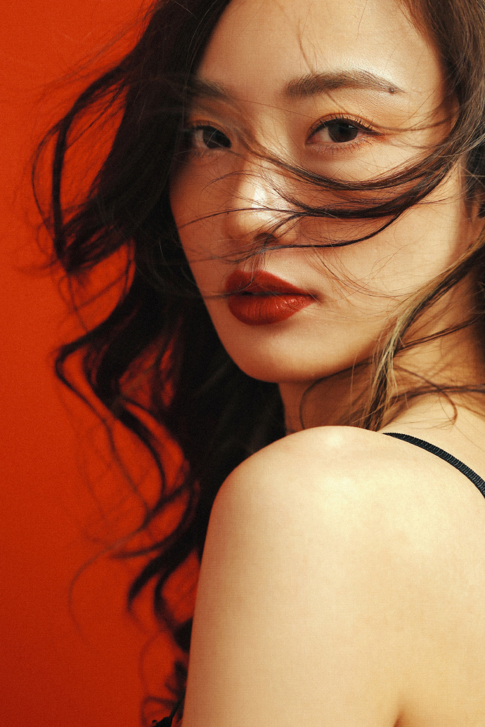 鸿当助手app是做任务骗局软件,被骗提现不了